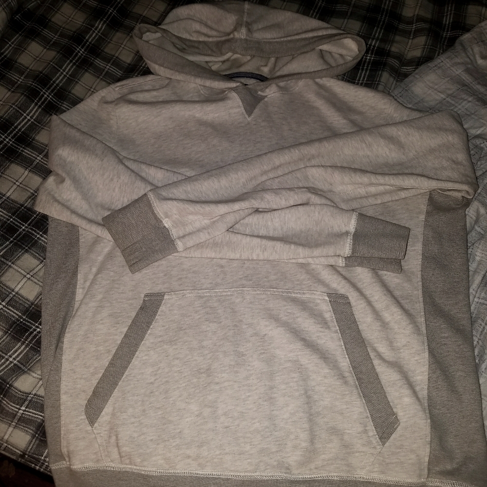 Med. Gray Banana Republic Hoodie